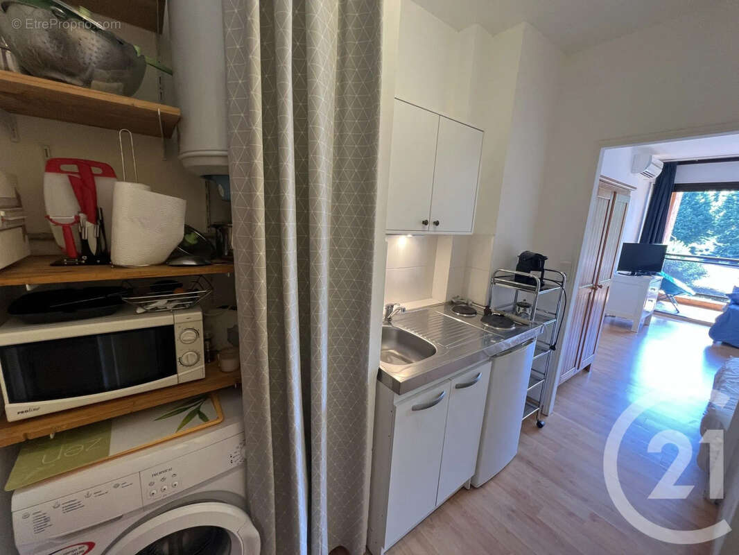 Appartement 25 m² à Santa-Lucia-Di-Moriani  - photo 11