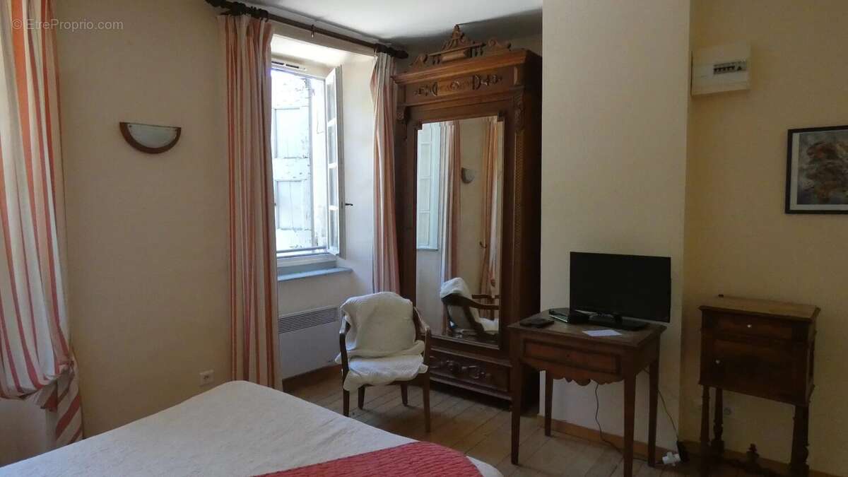 Maison à SAINT-ANDRE-DE-VALBORGNE