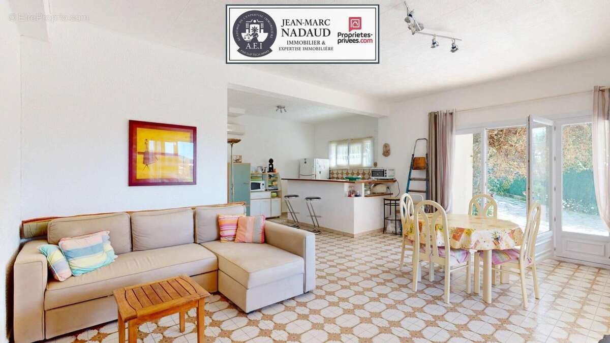 Villa Familiale  T2/T3 + T4 avec piscine ,vue Mer, sans vis à vis - photo 16