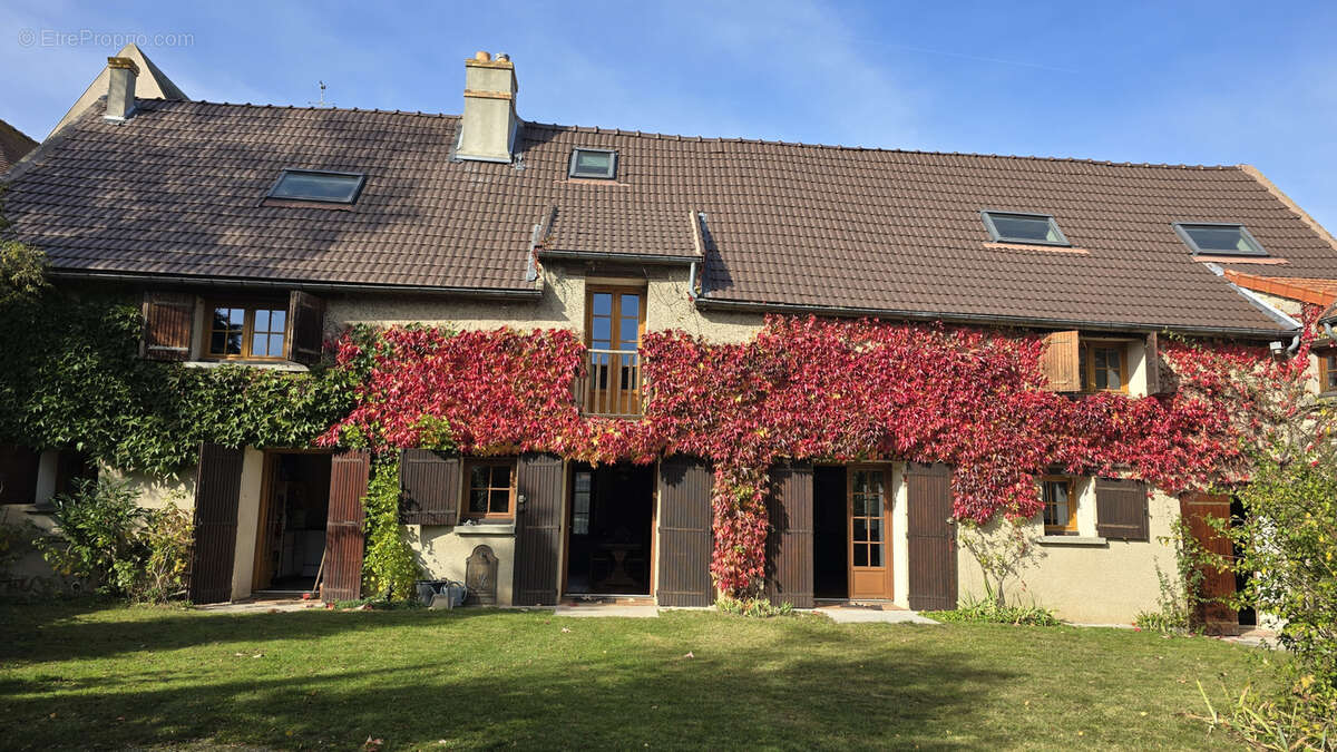 Maison à PECQUEUSE