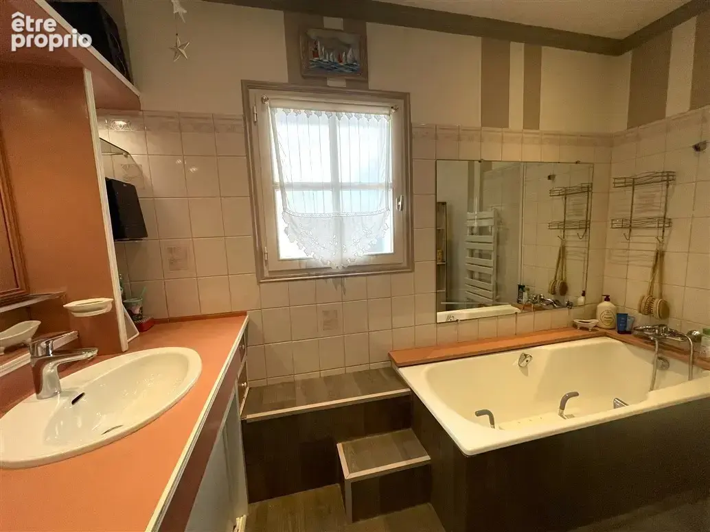 Sous compromis - noirmoutier - a deux pas du centre ville - photo 12