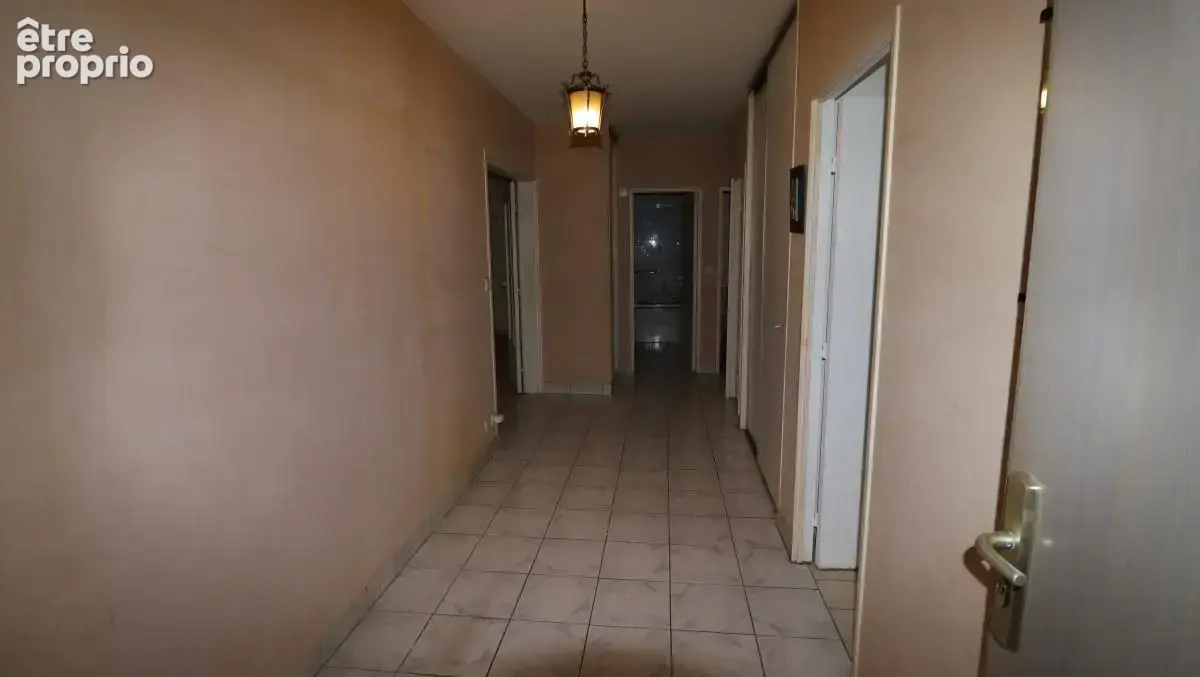 Appartement 89 m² à Reims  - photo 7