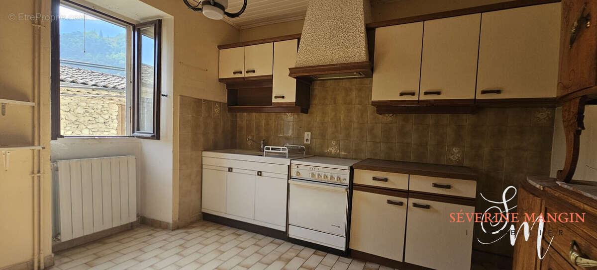 Maison 130 m² à Pontaix  - photo 2