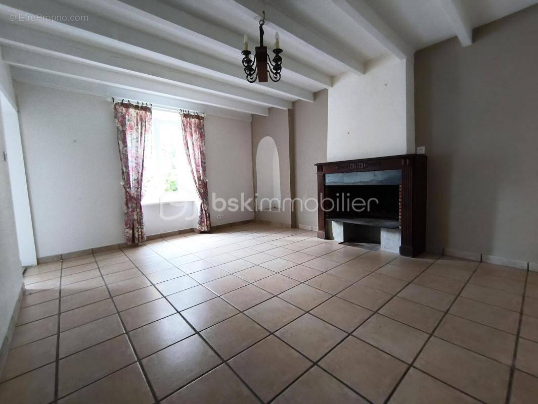 Maison à PRADELLES-CABARDES