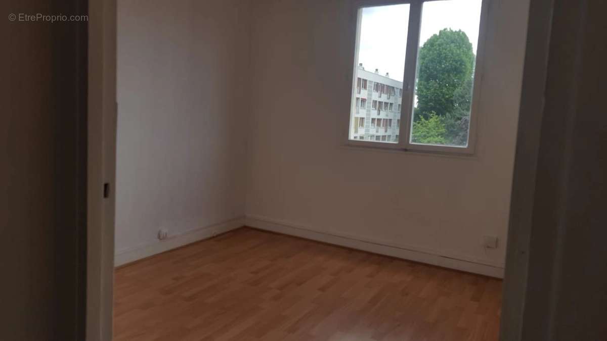Appartement à VILLEMOMBLE