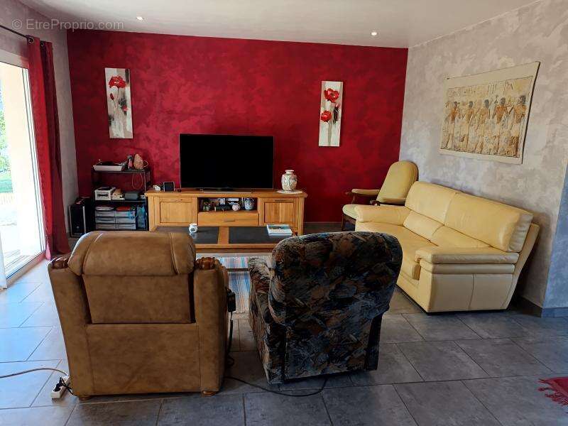Maison à MENESPLET