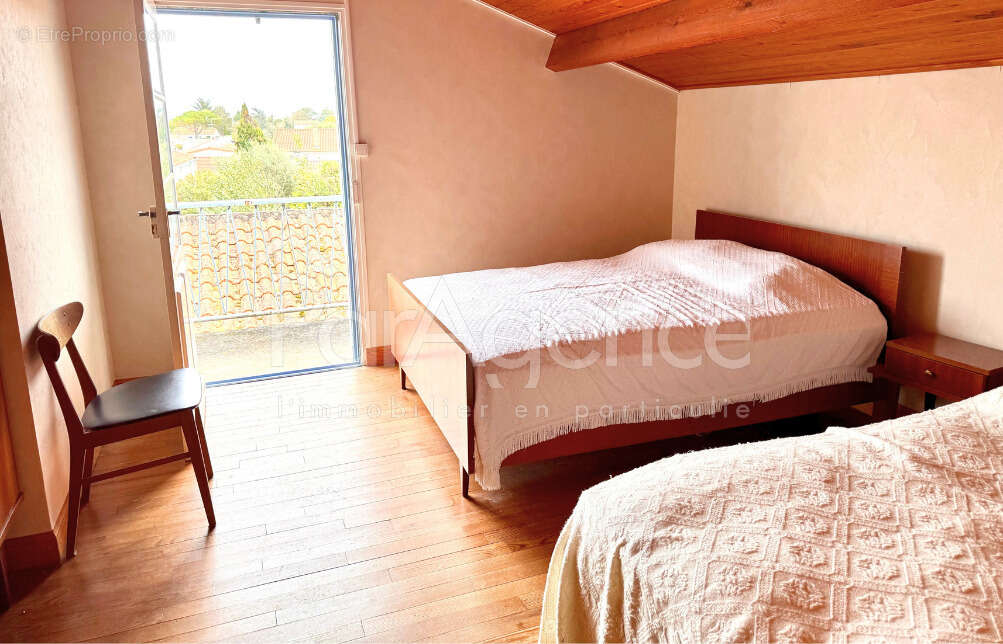 Maison à VAUX-SUR-MER