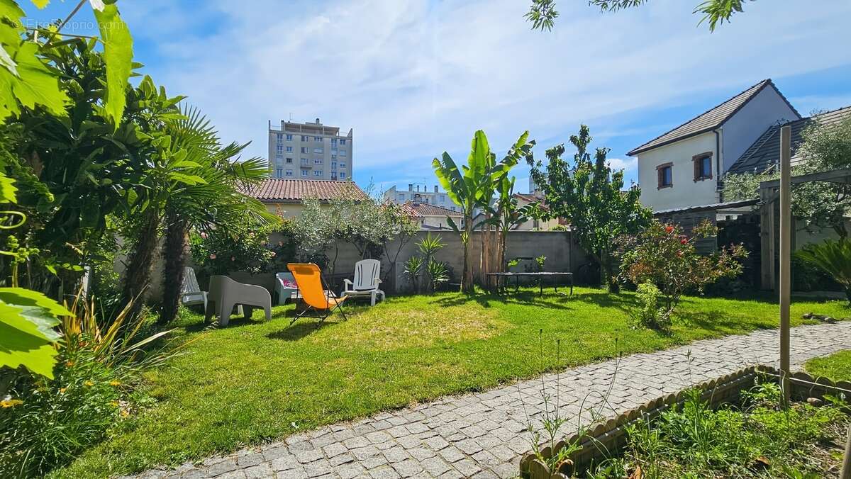 Maison à vendre 5 pièces TARBES avec jardin (65) - photo 27