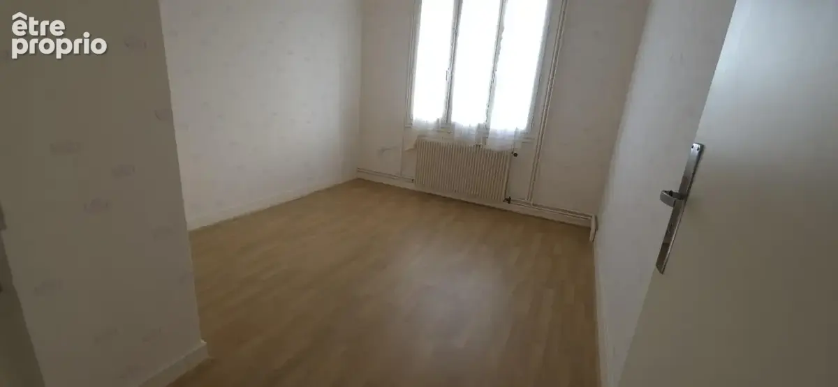 Maison 6 pièces 134 m² à vendre à Dun-Le-Palestel (23800) - photo 8