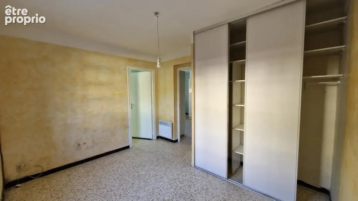 maison de 90m2 de type t4 à rénover. - photo 9