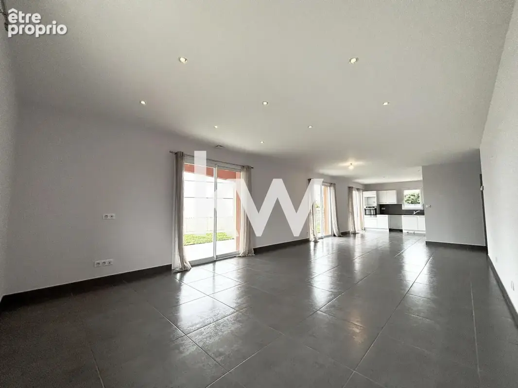 Maison 142 m² à Pollionnay  - photo 6