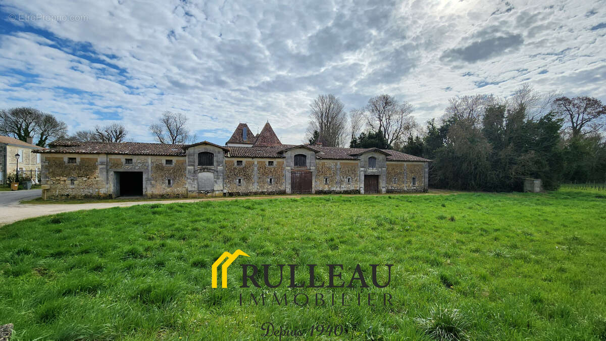 Maison à LUGON-ET-L'ILE-DU-CARNAY