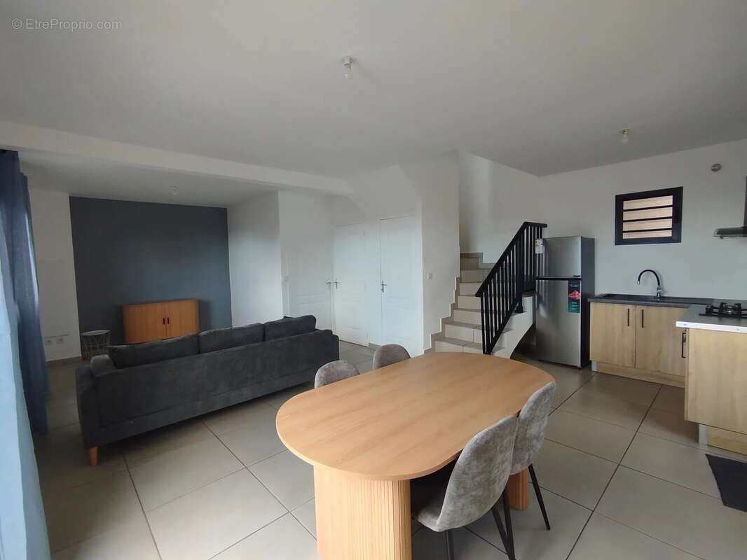 Maison F3/4 avec étage – La Rivière Saint-Louis - photo 2
