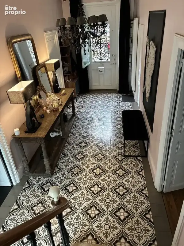 Bien rare : magnifique maison de maître à ay-champagne - photo 1
