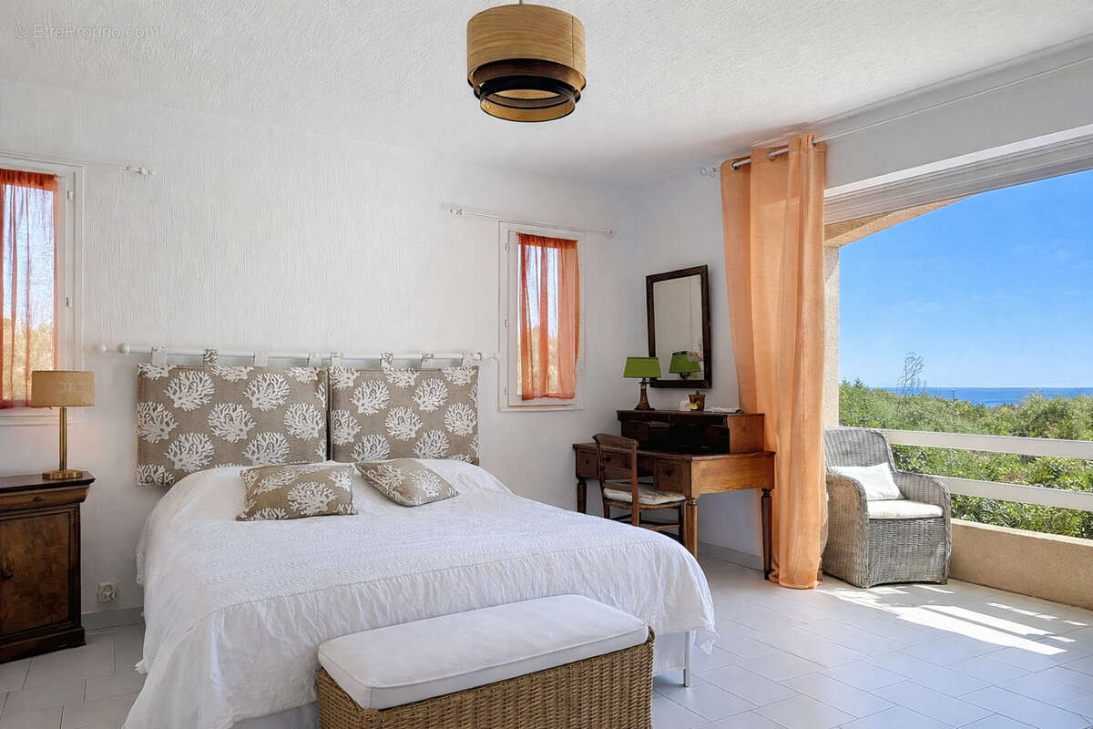 Maison à PORTO-VECCHIO