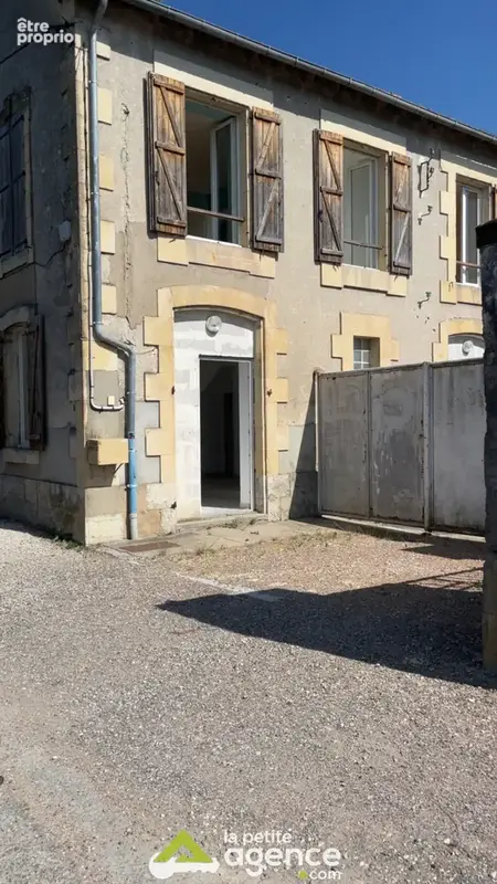 Maison 4 pièces 95 m² à vendre à Sancoins (18600) - photo 19