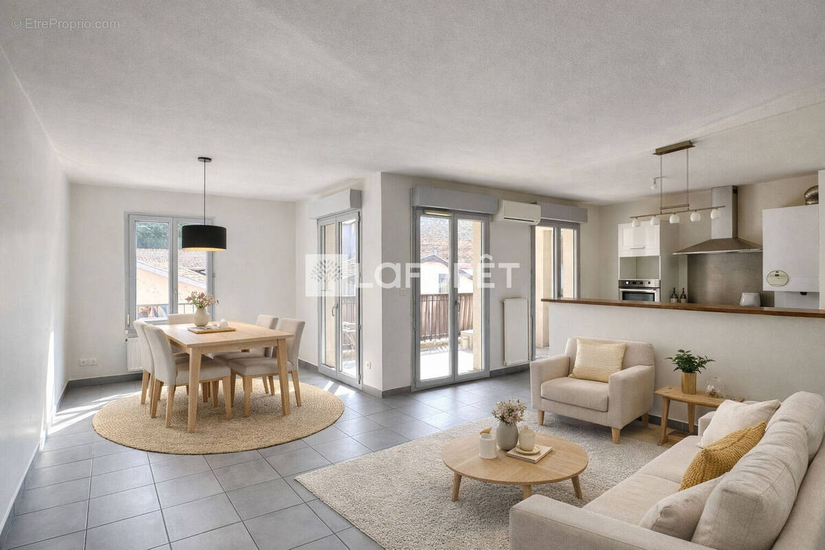 Appartement à L'ARBRESLE