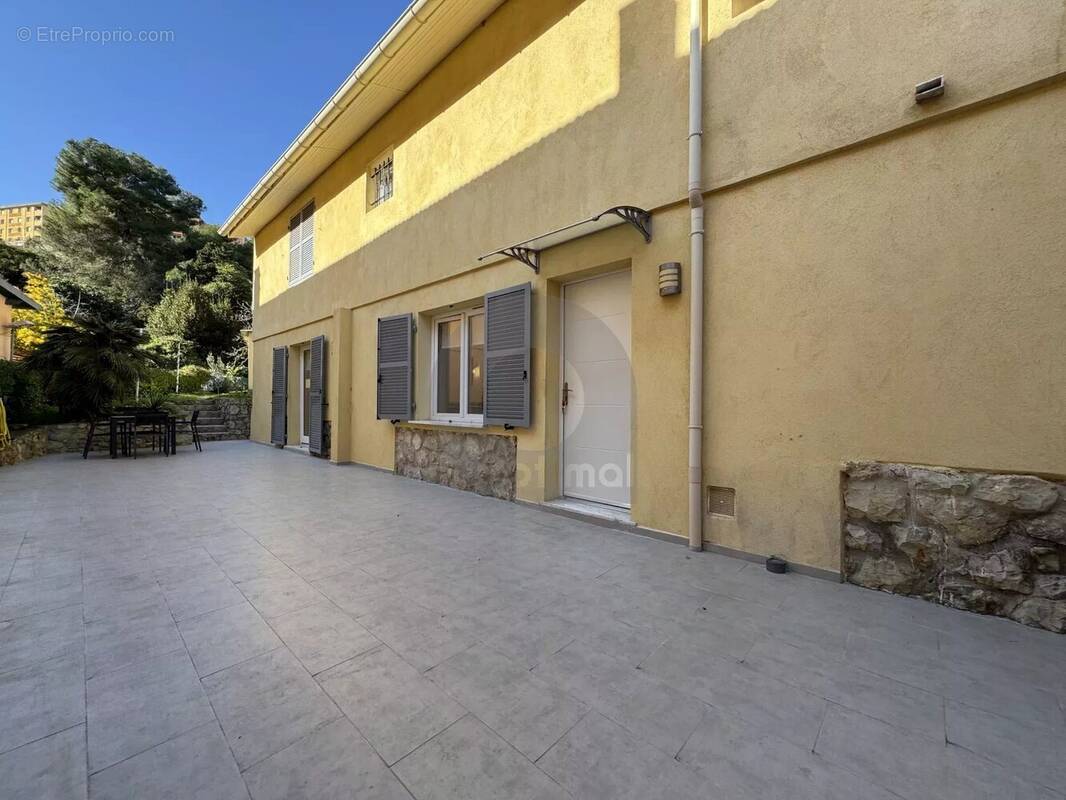 Maison à ROQUEBRUNE-CAP-MARTIN
