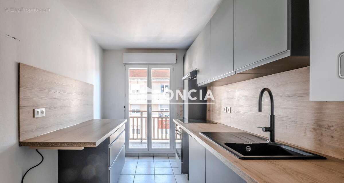 Appartement à SAINT-JULIEN-EN-GENEVOIS