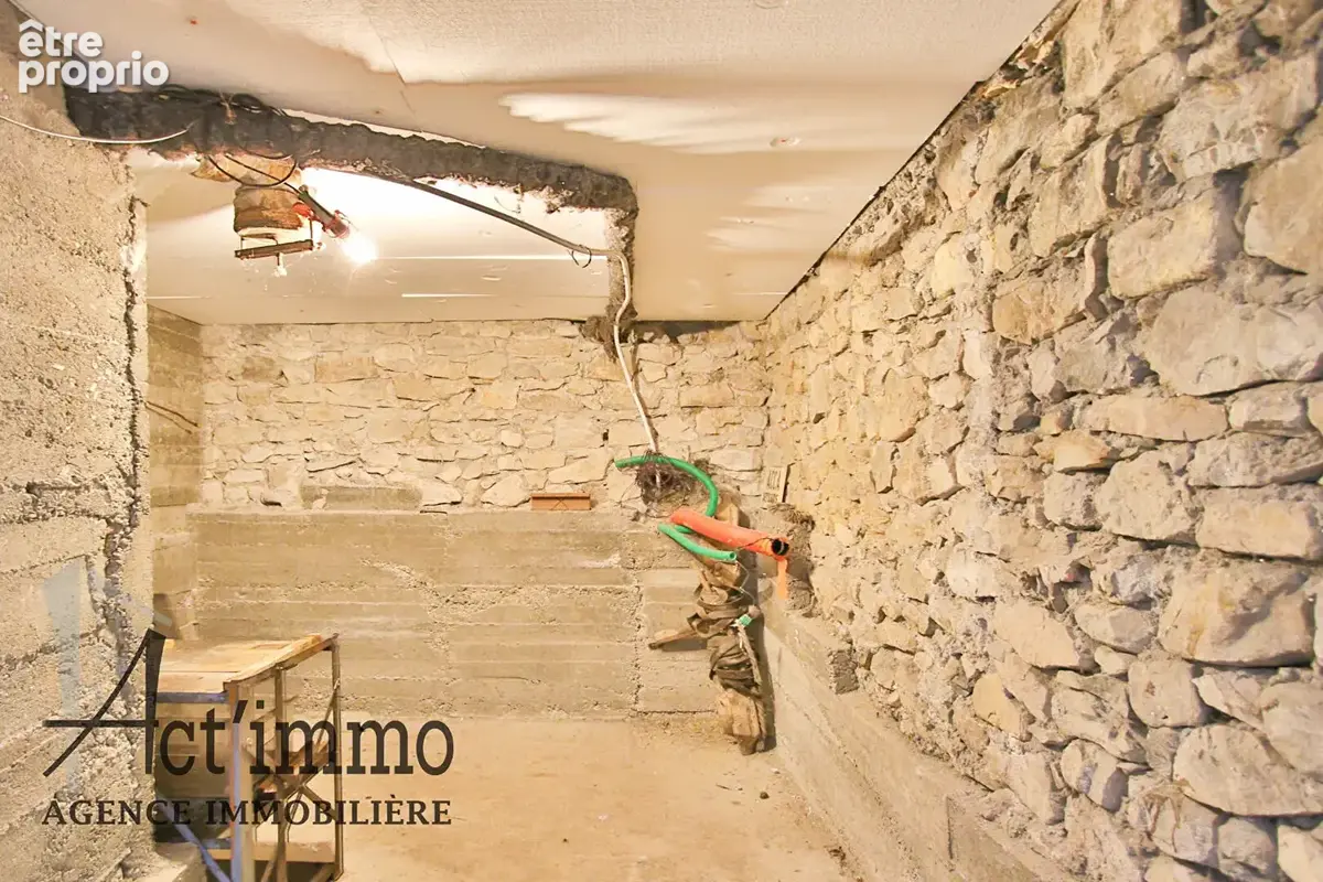 Maison à rénover Claix 5 pièces +cuisine - photo 11