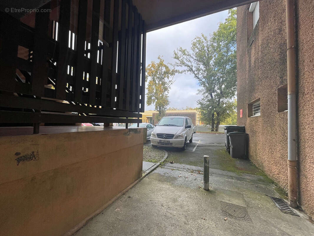 Commerce à SAINT-JEAN