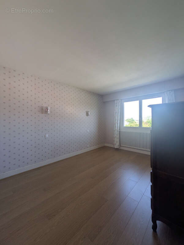 À découvrir sans tarder ! Belle maison familiale avec piscine   Saintes Rive Gauche - photo 10