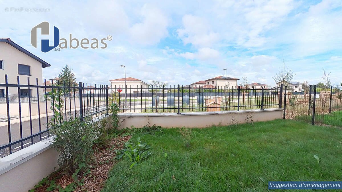 Maison à SAINT-PIERRE-DE-CHANDIEU