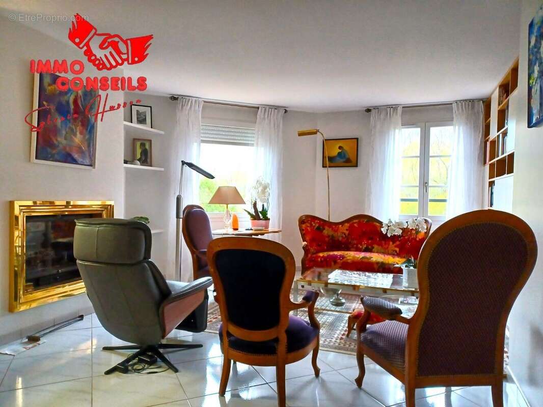 Maison à COUZON-AU-MONT-D'OR