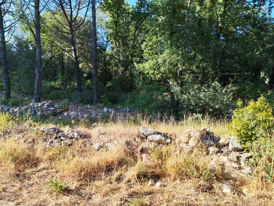 Terrain 1920 m² à Camps-La-Source  - photo 2