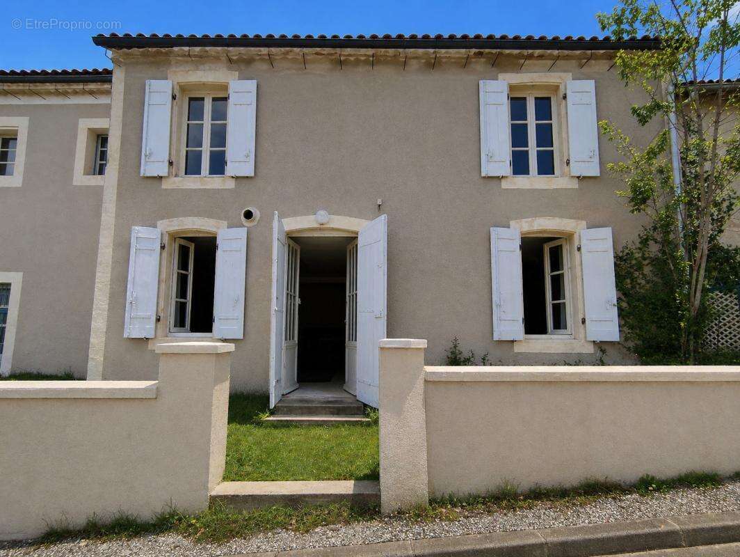 Maison à LIGNAN-DE-BORDEAUX