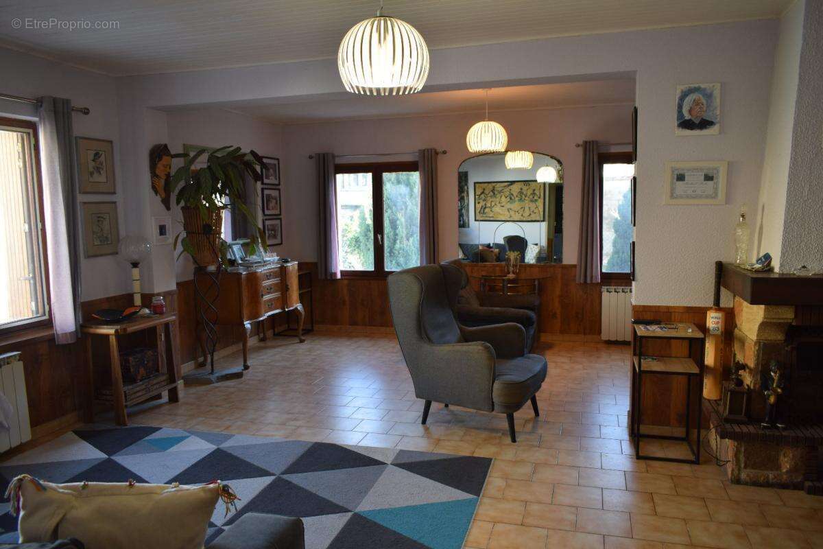 Maison à QUILLAN