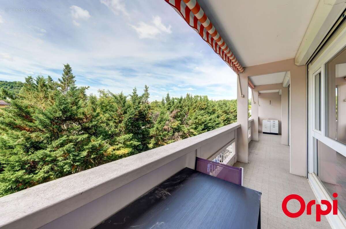 Appartement à CALUIRE-ET-CUIRE