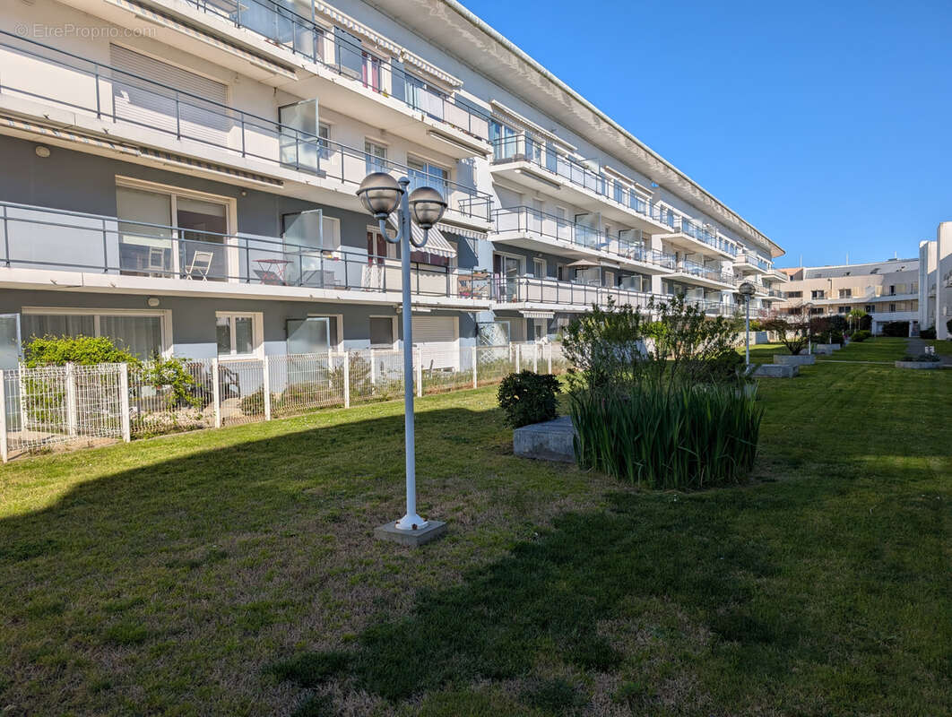LA ROCHELLE Les Minimes   T5 104 M2, 3 chambres, terrasse 20 m2, vue lac - photo 14