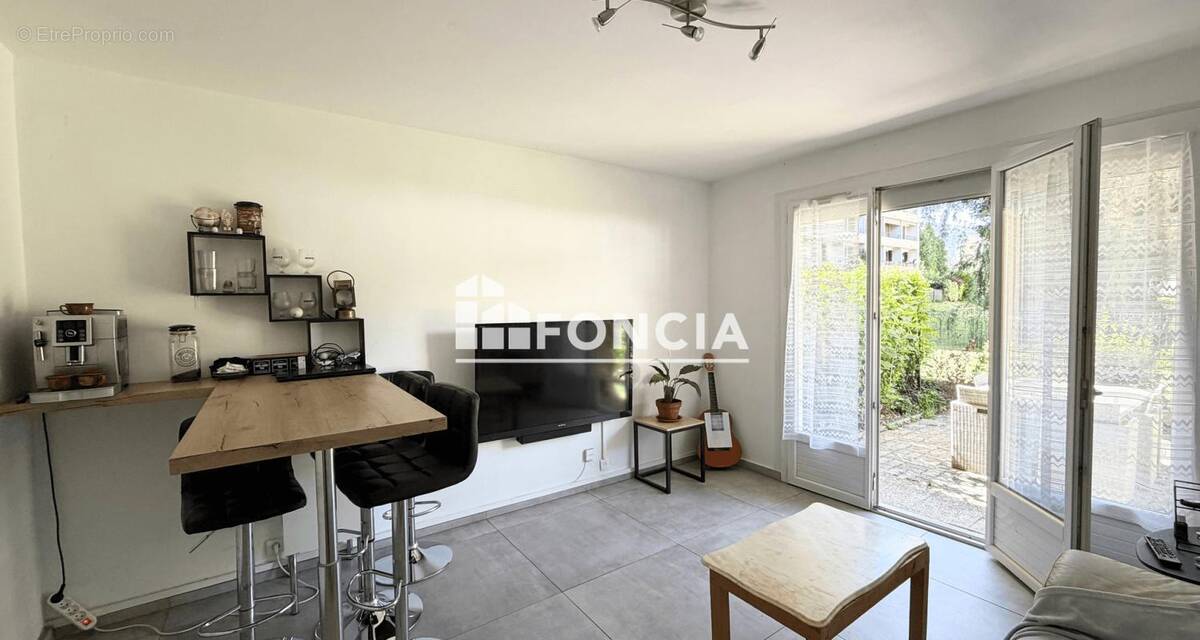 Appartement à VIZILLE
