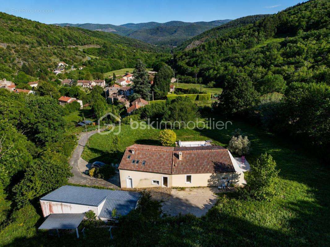 Villa d’architecte au cœur de la nature avec vue sur les montagnes - photo 25
