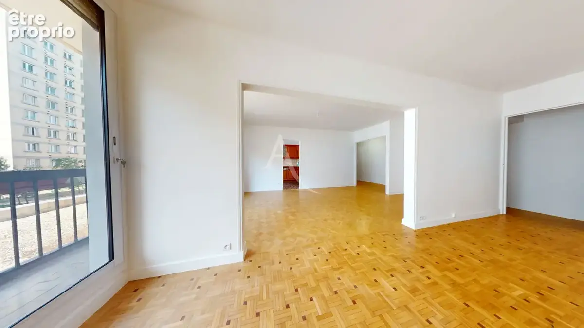 Appartement Familial 5 Pièces de 104,68 m² avec Vaste Balcon Filant Paris 12ème - Métro Dugommier - photo 2