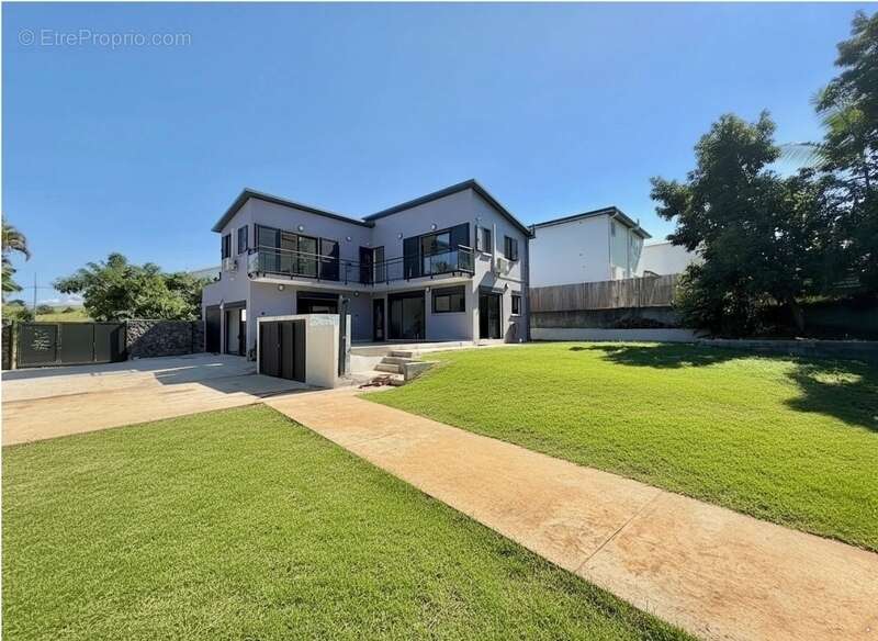 Maison à SAINT-PIERRE