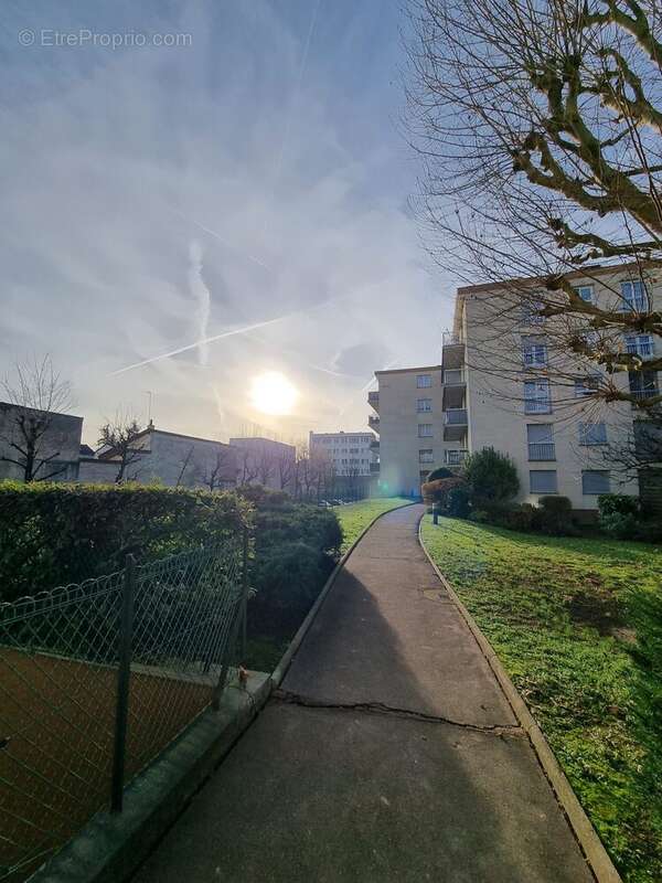 Appartement à SAINT-MAUR-DES-FOSSES