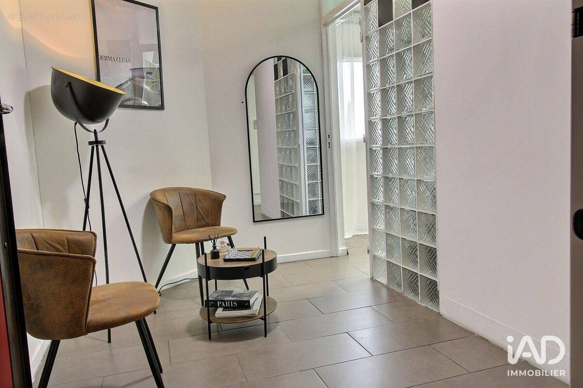 Photo 1 - Commerce à MARSEILLE-14E