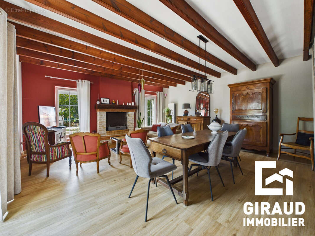 Maison 145 m² à Vouille-Les-Marais  - photo 3