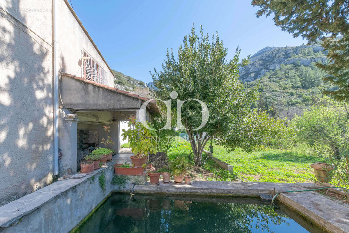 Maison à ROQUEVAIRE