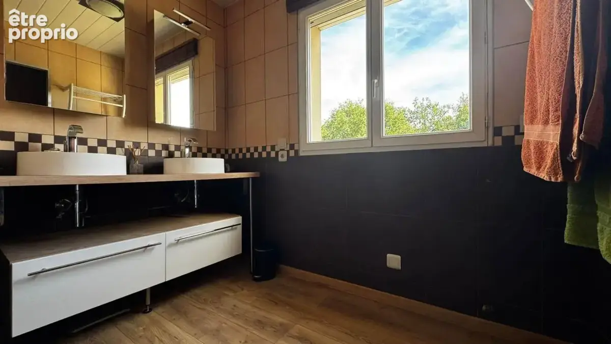 Coup de c?ur ? maison atypique et familiale de 171 m² - photo 15