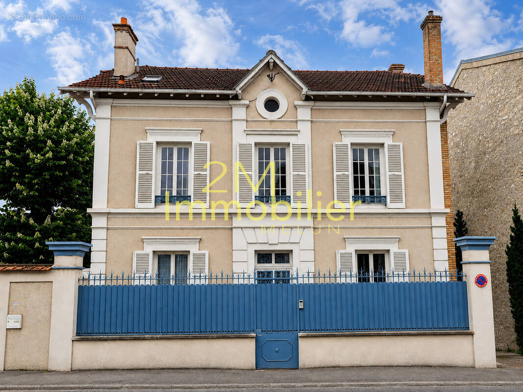 Maison à MELUN