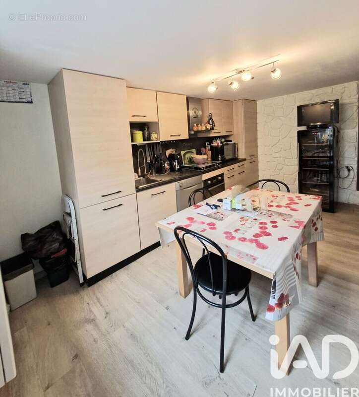 Maison 110 m² à Neuville-Les-Vaucouleurs  - photo 3