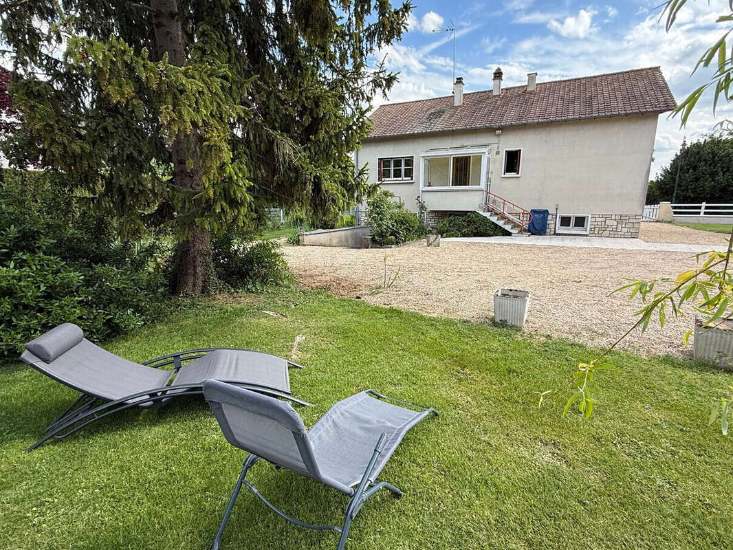 Maison à SAINT-VALENTIN