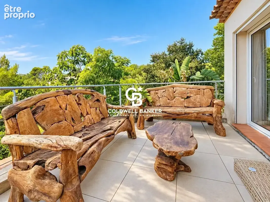 Exclusivité — Villa contemporaine provençale avec piscine et vue dégagée sur terrain de 3 000 m² — Draguignan - photo 4