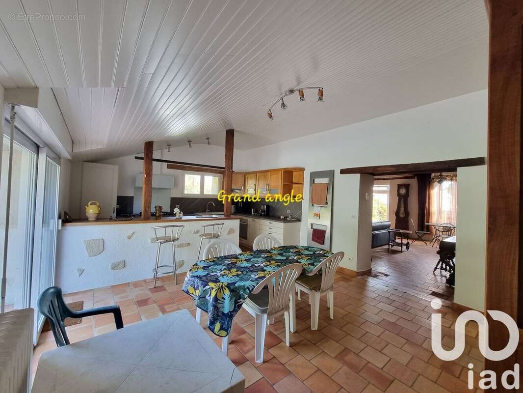 Photo 4 - Maison à LA POUEZE