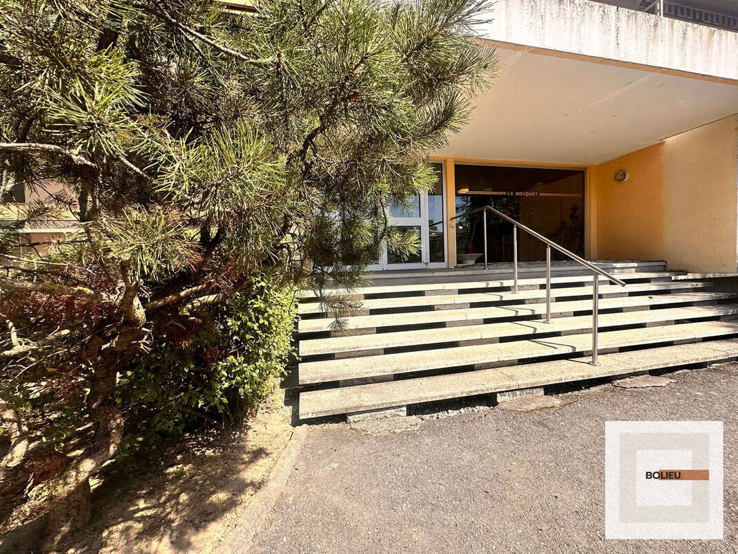 Appartement à AMBILLY