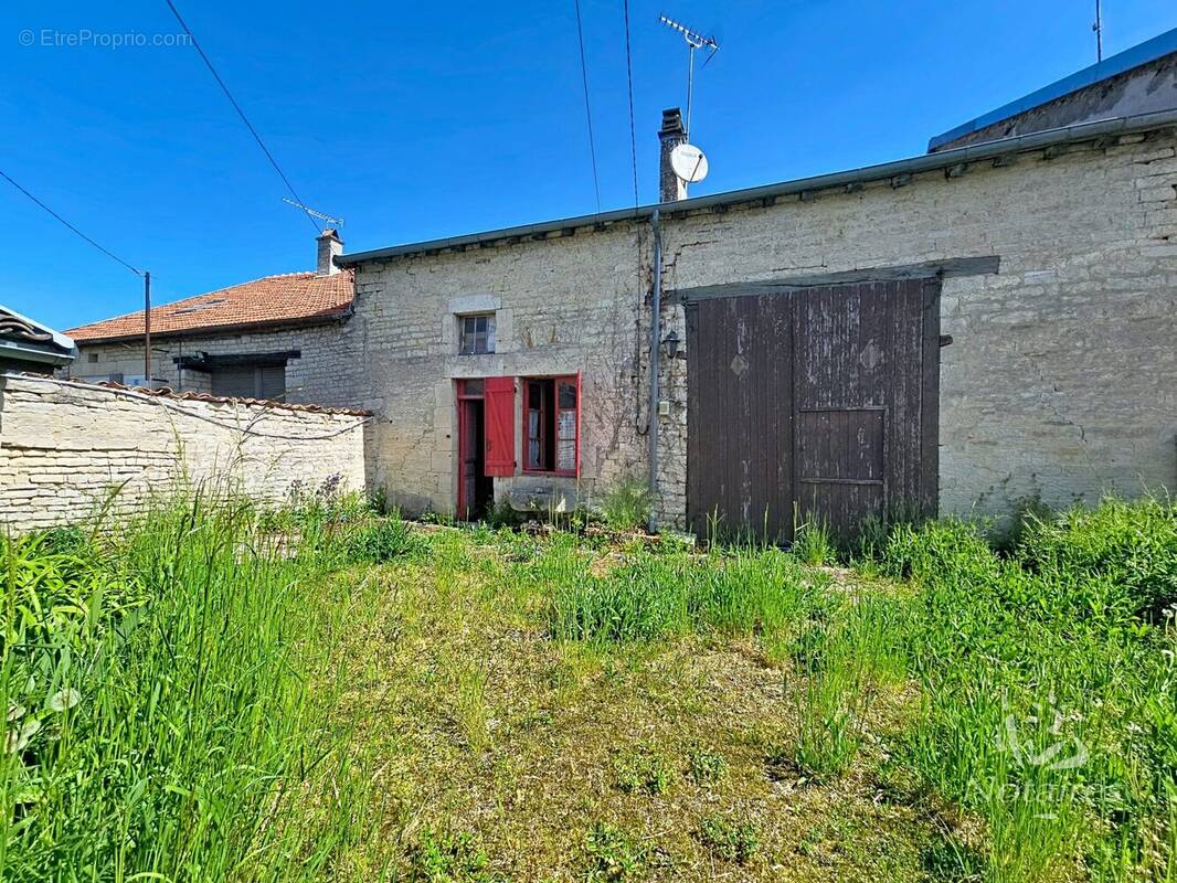 Maison à GUINDRECOURT-SUR-BLAISE