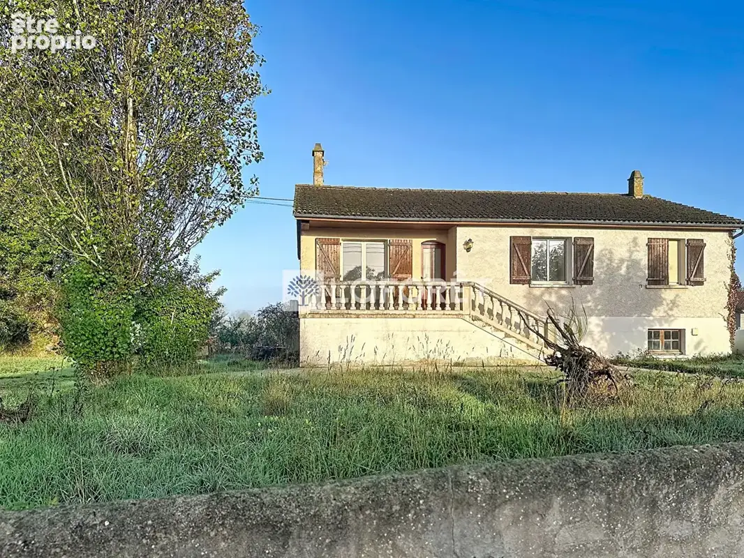 Maison avec beau potentiel, 4 chambres et double garage - La Peyratte - photo 3